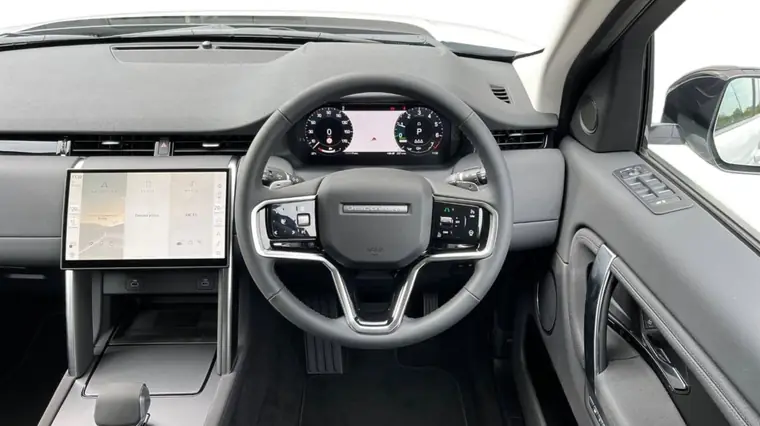 2025 Land Rover Discovery Sport P270e S, photo 6
