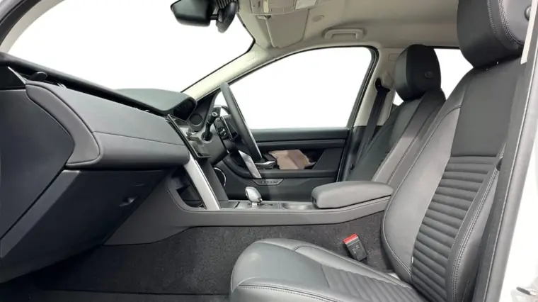 2025 Land Rover Discovery Sport P270e S, photo 7