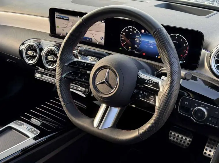 2025 Mercedes-Benz A200 AMG Line Premium Plus, photo 9