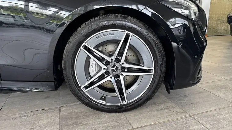 2025 Mercedes-Benz C200 AMG Line, photo 6