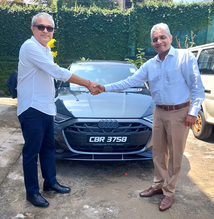 Autosafe client receiving their car